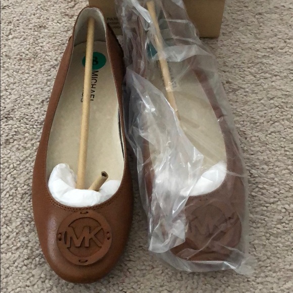 NWT Michael Kors Flat Shoe